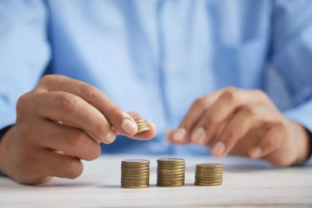 Poupanca, CDB ou Tesouro Direto: onde investir em 2026 com a Selic a 14,75%