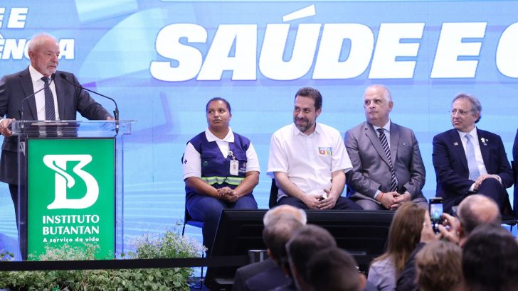 Vacina brasileira contra dengue do Butantan amplia vacinacao no SUS para 12 estados em abril