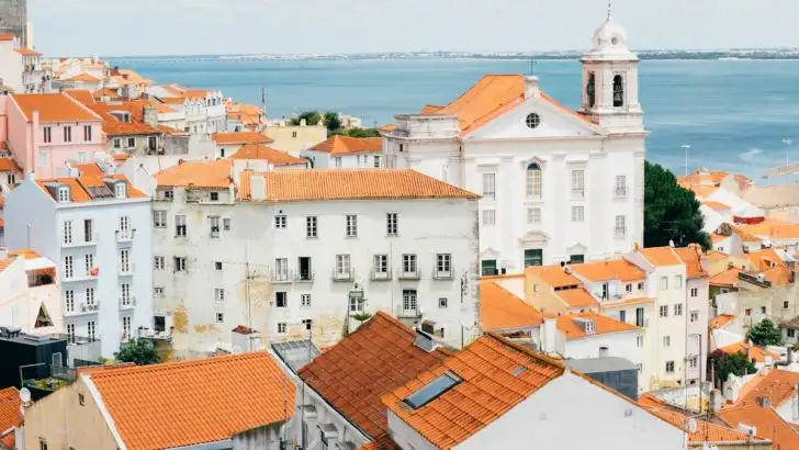 Imigracao para Portugal em 2026: novas regras, tipos de visto, custo de vida e passo a passo completo