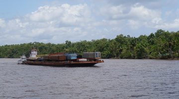 Transporte de botijões de gás de cozinha de 13 kg no Brasil
