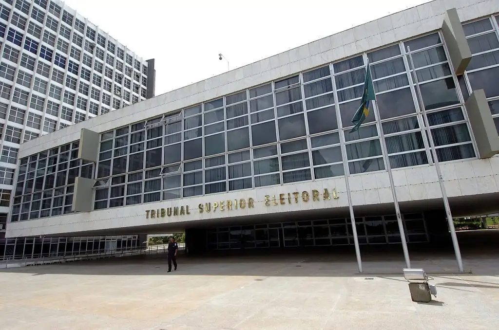 Tribunal Superior Eleitoral instancia maxima da justica eleitoral
