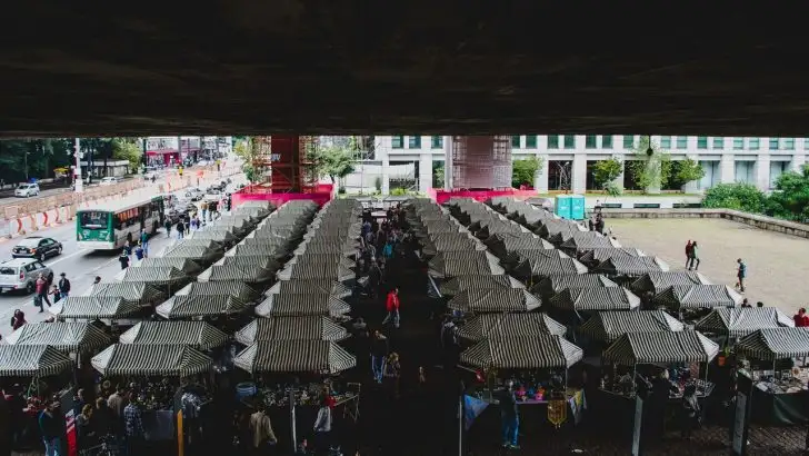 Feira livre em São Paulo, onde alimentos in natura costumam sair mais baratos