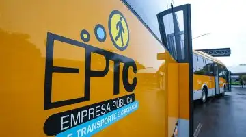 Onibus de transporte coletivo