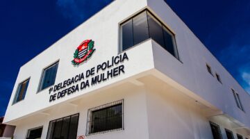 Fachada de Delegacia de Defesa da Mulher em Campinas, São Paulo
